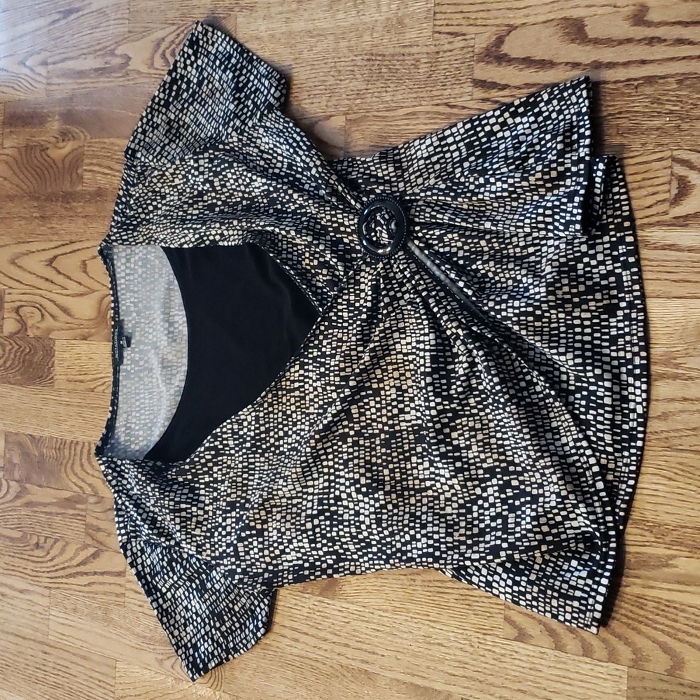 (M) Notations Geometric Print Assymetrical Top Business Casual Semi-Formal